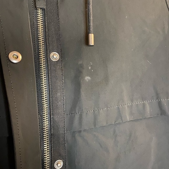 GAP Water Resistant Short Hooded Jacket - Picture 2 of 7
